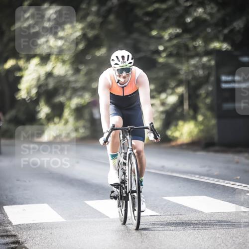 13.09.2026 - Stadtparktriathlon H.Heesch http://msf.ph/oto/10371740 13.09.2026 10:51:23 Radfahren 357, 364, 556 meine-sportfotos.de