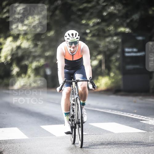 13.09.2026 - Stadtparktriathlon H.Heesch http://msf.ph/oto/10371747 13.09.2026 10:51:23 Radfahren 357, 364, 556 meine-sportfotos.de