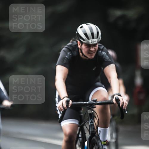13.09.2026 - Stadtparktriathlon H.Heesch http://msf.ph/oto/10371750 13.09.2026 10:21:29 Radfahren 220, 268, 294, 296, 303, 321, 326, 331, 363, 392, 413 meine-sportfotos.de