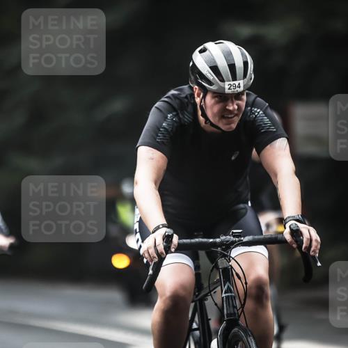 13.09.2026 - Stadtparktriathlon H.Heesch http://msf.ph/oto/10371752 13.09.2026 10:21:29 Radfahren 220, 268, 294, 296, 303, 321, 326, 331, 363, 392, 413 meine-sportfotos.de
