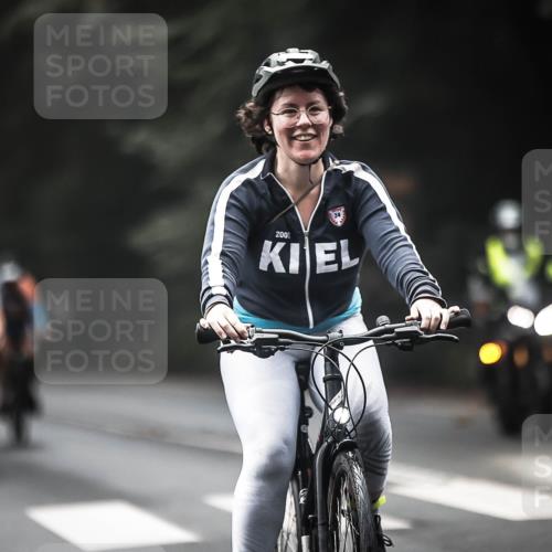 13.09.2026 - Stadtparktriathlon H.Heesch http://msf.ph/oto/10371770 13.09.2026 10:21:30 Radfahren 220, 239, 268, 294, 296, 303, 321, 326, 363, 401, 413 meine-sportfotos.de