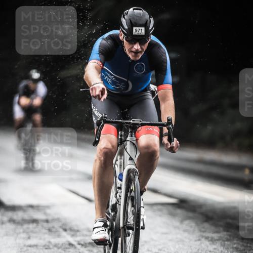 13.09.2026 - Stadtparktriathlon H.Heesch http://msf.ph/oto/10371772 13.09.2026 12:07:17 Radfahren 971, 975, 1055, 1057 meine-sportfotos.de