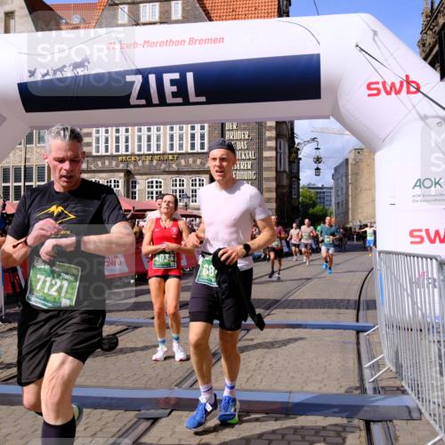13.09.2026 - 21. swb-Marathon Bremen Tim E. http://msf.ph/oto/10371803 13.09.2026 13:09:03 Ziel 715, 3110, 3276, 3330, 4033, 5377, 5517, 5696, 6842, 6906, 7064, 7121, 8555, 9240, 9411, 9702, 9867, 9906, 9911 meine-sportfotos.de