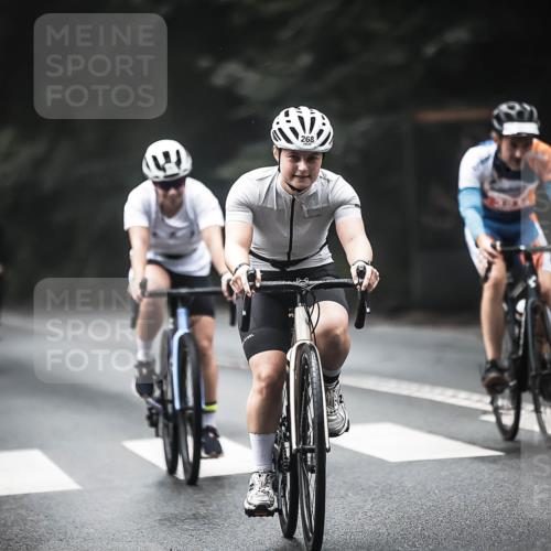 13.09.2026 - Stadtparktriathlon H.Heesch http://msf.ph/oto/10371822 13.09.2026 10:21:32 Radfahren 220, 239, 268, 294, 296, 303, 304, 321, 326, 401, 410, 413 meine-sportfotos.de