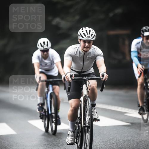 13.09.2026 - Stadtparktriathlon H.Heesch http://msf.ph/oto/10371827 13.09.2026 10:21:32 Radfahren 220, 239, 268, 294, 296, 303, 304, 321, 326, 401, 410, 413 meine-sportfotos.de