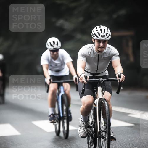 13.09.2026 - Stadtparktriathlon H.Heesch http://msf.ph/oto/10371833 13.09.2026 10:21:32 Radfahren 220, 239, 268, 294, 296, 303, 304, 321, 326, 401, 410, 413 meine-sportfotos.de