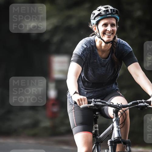 13.09.2026 - Stadtparktriathlon H.Heesch http://msf.ph/oto/10371845 13.09.2026 10:51:30 Radfahren 275, 357 meine-sportfotos.de