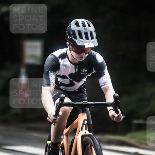 13.09.2026 - Stadtparktriathlon H.Heesch http://msf.ph/oto/10371891 13.09.2026 13:26:52 Radfahren 1329, 1339, 1340, 1380, 1438, 1439 meine-sportfotos.de