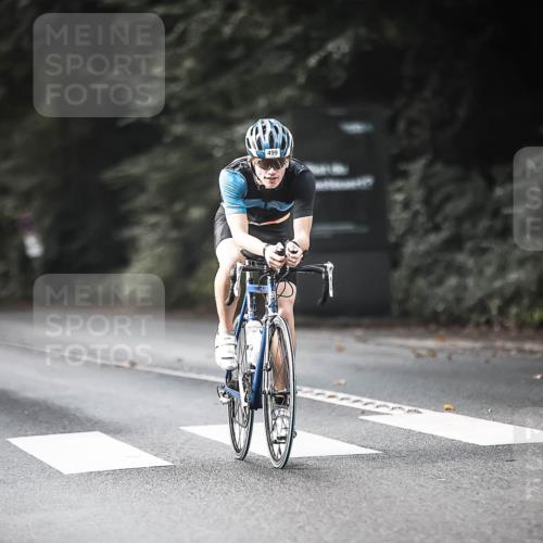 13.09.2026 - Stadtparktriathlon H.Heesch http://msf.ph/oto/10371892 13.09.2026 10:51:38 Radfahren 275, 499, 563 meine-sportfotos.de