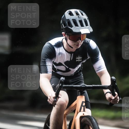 13.09.2026 - Stadtparktriathlon H.Heesch http://msf.ph/oto/10371895 13.09.2026 13:26:52 Radfahren 1329, 1339, 1340, 1380, 1438, 1439 meine-sportfotos.de