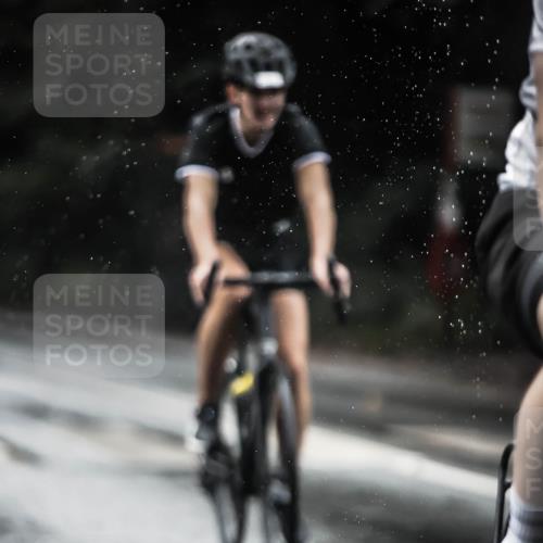 13.09.2026 - Stadtparktriathlon H.Heesch http://msf.ph/oto/10371918 13.09.2026 12:07:27 Radfahren 838, 917, 978, 1011, 1031 meine-sportfotos.de