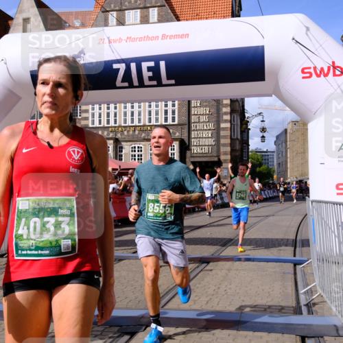 13.09.2026 - 21. swb-Marathon Bremen Tim E. http://msf.ph/oto/10371923 13.09.2026 13:09:07 Ziel 1925, 3110, 3276, 3330, 4033, 5377, 5517, 5636, 5696, 6842, 6906, 7064, 7121, 8555, 9240, 9411, 9702, 9867, 9906, 9911 meine-sportfotos.de