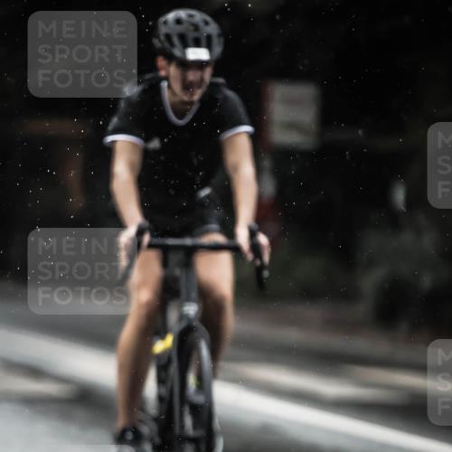 13.09.2026 - Stadtparktriathlon H.Heesch http://msf.ph/oto/10371932 13.09.2026 12:07:27 Radfahren 838, 917, 978, 1011, 1031 meine-sportfotos.de