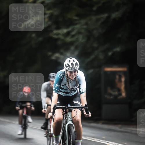 13.09.2026 - Stadtparktriathlon H.Heesch http://msf.ph/oto/10371975 13.09.2026 13:27:02 Radfahren 1340, 1350, 1367, 1393, 1411, 1439, 1478, 1507 meine-sportfotos.de
