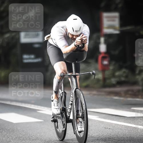 13.09.2026 - Stadtparktriathlon H.Heesch http://msf.ph/oto/10371978 13.09.2026 10:51:40 Radfahren 275, 499, 563, 582 meine-sportfotos.de