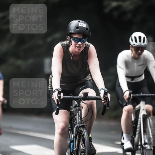 13.09.2026 - Stadtparktriathlon H.Heesch http://msf.ph/oto/10371989 13.09.2026 10:21:43 Radfahren 214, 242, 256, 271, 304, 410, 457, 461 meine-sportfotos.de