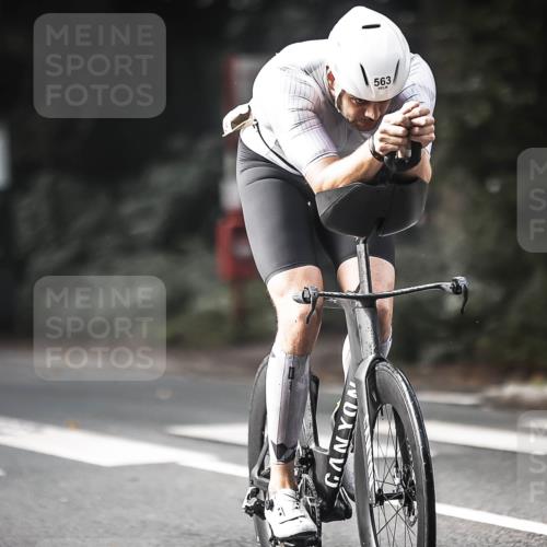 13.09.2026 - Stadtparktriathlon H.Heesch http://msf.ph/oto/10371990 13.09.2026 10:51:41 Radfahren 275, 499, 563, 582 meine-sportfotos.de