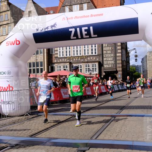13.09.2026 - 21. swb-Marathon Bremen Tim E. http://msf.ph/oto/10371992 13.09.2026 13:09:11 Ziel 1925, 2287, 3110, 3330, 4384, 5377, 5517, 5636, 5696, 6906, 7262, 8555, 9240, 9411, 9702, 9867, 9906, 9911 meine-sportfotos.de