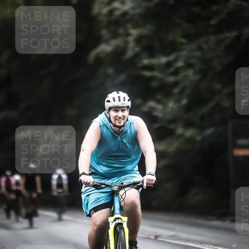 13.09.2026 - Stadtparktriathlon H.Heesch http://msf.ph/oto/10372008 13.09.2026 13:27:05 Radfahren 1350, 1367, 1393, 1409, 1411, 1468, 1478, 1507 meine-sportfotos.de