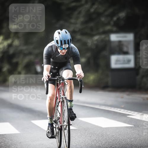 13.09.2026 - Stadtparktriathlon H.Heesch http://msf.ph/oto/10372010 13.09.2026 10:51:45 Radfahren 483, 563, 582 meine-sportfotos.de