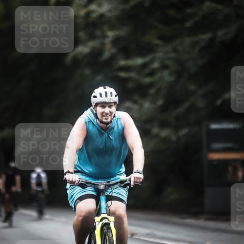 13.09.2026 - Stadtparktriathlon H.Heesch http://msf.ph/oto/10372015 13.09.2026 13:27:06 Radfahren 1350, 1367, 1393, 1409, 1411, 1468, 1478, 1507 meine-sportfotos.de