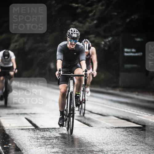 13.09.2026 - Stadtparktriathlon H.Heesch http://msf.ph/oto/10372020 13.09.2026 12:07:33 Radfahren 832, 838, 917, 983, 1011, 1026, 1031, 1054 meine-sportfotos.de