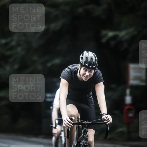13.09.2026 - Stadtparktriathlon H.Heesch http://msf.ph/oto/10372048 13.09.2026 13:27:11 Radfahren 1258, 1350, 1363, 1409, 1468, 1477, 1478, 1497, 1507 meine-sportfotos.de
