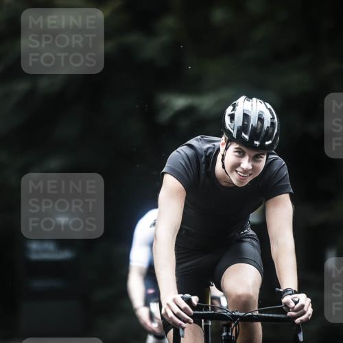 13.09.2026 - Stadtparktriathlon H.Heesch http://msf.ph/oto/10372062 13.09.2026 13:27:11 Radfahren 1258, 1350, 1363, 1409, 1468, 1477, 1478, 1497, 1507 meine-sportfotos.de