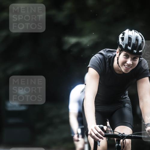13.09.2026 - Stadtparktriathlon H.Heesch http://msf.ph/oto/10372063 13.09.2026 13:27:11 Radfahren 1258, 1350, 1363, 1409, 1468, 1477, 1478, 1497, 1507 meine-sportfotos.de