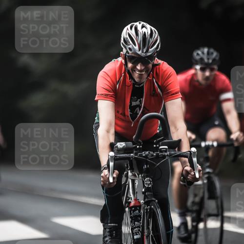13.09.2026 - Stadtparktriathlon H.Heesch http://msf.ph/oto/10372064 13.09.2026 10:21:48 Radfahren 214, 242, 256, 271, 332, 342, 422, 457, 461 meine-sportfotos.de