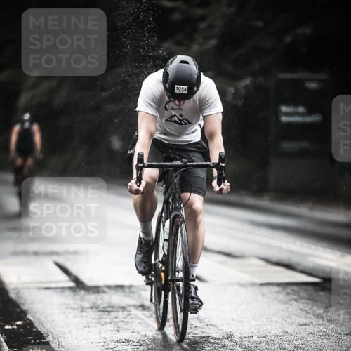 13.09.2026 - Stadtparktriathlon H.Heesch http://msf.ph/oto/10372077 13.09.2026 12:07:35 Radfahren 832, 838, 839, 983, 1011, 1026, 1054 meine-sportfotos.de