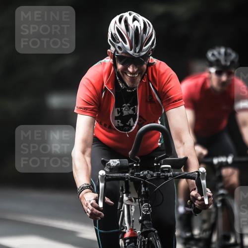13.09.2026 - Stadtparktriathlon H.Heesch http://msf.ph/oto/10372078 13.09.2026 10:21:48 Radfahren 214, 242, 256, 271, 332, 342, 422, 457, 461 meine-sportfotos.de