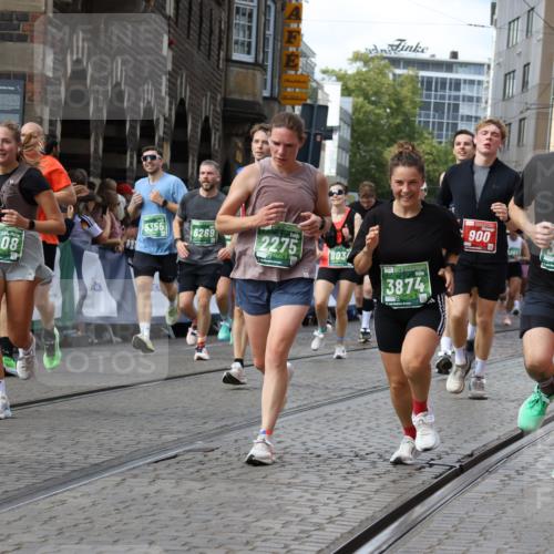 13.09.2026 - 21. swb-Marathon Bremen Strokosch-Dieckow http://msf.ph/oto/10372089 13.09.2026 13:36:51 Ziel 164, 372, 900, 1738, 1880, 2467, 2673, 2692, 2700, 2731, 2819, 2823, 3067, 3410, 3585, 3815, 4006, 4049, 4050, 4182, 4216, 4304, 4414, 4676, 5061, 5656, 5781, 6340, 6516, 6527, 6568, 7039, 7249, 7344, 7656, 7765, 7808, 8525, 8723, 8790, 8905, 9427, 9776, 9899, 10068, 10070, 950, 1285, 1641, 1849, 1991, 2241, 2930, 3122, 3787, 3909, 4261, 4410, 4448, 5236, 5355, 6056, 6269, 6408, 6431, 6629, 6961, 7046, 7398, 7445, 7937, 8034, 9331 meine-sportfotos.de