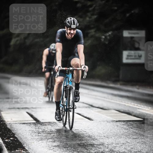 13.09.2026 - Stadtparktriathlon H.Heesch http://msf.ph/oto/10372147 13.09.2026 12:07:39 Radfahren 832, 839, 960, 983, 1011, 1026, 1054 meine-sportfotos.de
