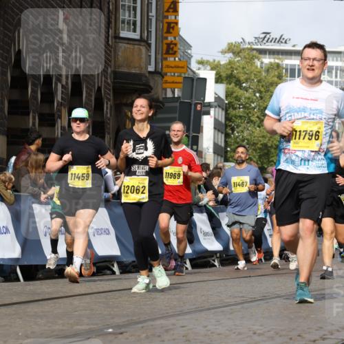 13.09.2026 - 21. swb-Marathon Bremen Strokosch-Dieckow http://msf.ph/oto/10372151 13.09.2026 11:01:31 Ziel 10428, 10639, 10892, 10964, 10965, 11049, 11116, 11260, 11306, 11428, 11681, 11682, 11751, 11813, 11816, 11850, 12085, 12241, 12245, 12283, 12390, 12391, 10251, 10332, 10497, 11075, 11150, 11305, 11324, 11479, 11486, 11668, 11747, 11985, 11986 meine-sportfotos.de