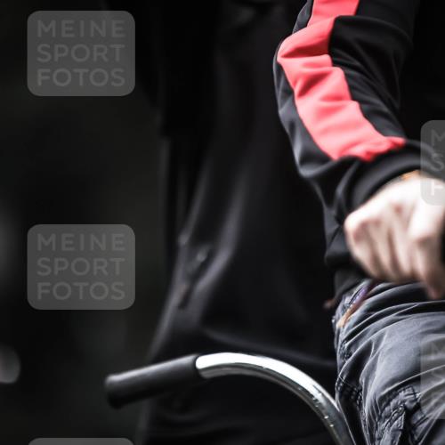 13.09.2026 - Stadtparktriathlon H.Heesch http://msf.ph/oto/10372190 13.09.2026 10:21:53 Radfahren 214, 234, 271, 332, 342, 371, 422 meine-sportfotos.de