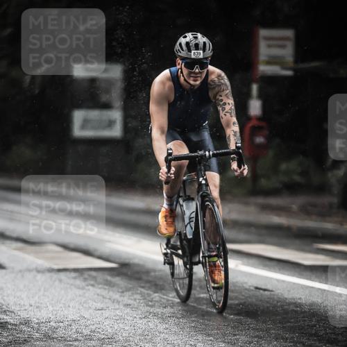 13.09.2026 - Stadtparktriathlon H.Heesch http://msf.ph/oto/10372206 13.09.2026 12:07:41 Radfahren 839, 960, 983, 1026, 1054 meine-sportfotos.de