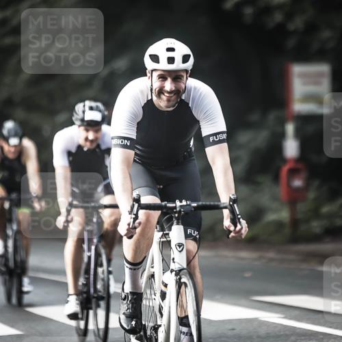 13.09.2026 - Stadtparktriathlon H.Heesch http://msf.ph/oto/10372207 13.09.2026 10:51:56 Radfahren 456, 483, 491, 510, 527, 544 meine-sportfotos.de