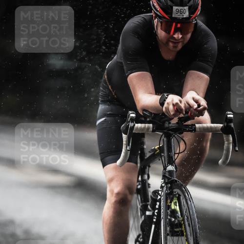 13.09.2026 - Stadtparktriathlon H.Heesch http://msf.ph/oto/10372246 13.09.2026 12:07:45 Radfahren 839, 870, 878, 960, 1026 meine-sportfotos.de