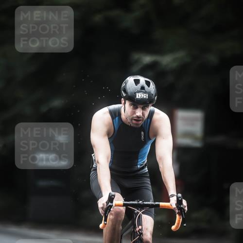 13.09.2026 - Stadtparktriathlon H.Heesch http://msf.ph/oto/10372256 13.09.2026 13:27:24 Radfahren 1325, 1352, 1429, 1471, 1530 meine-sportfotos.de