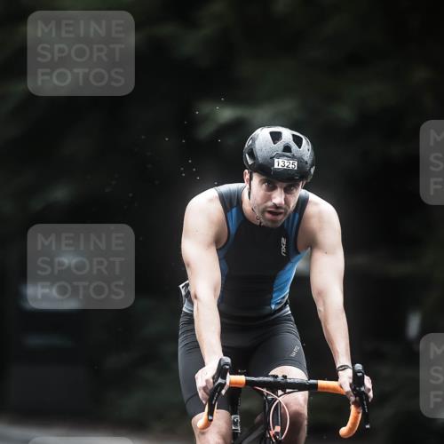 13.09.2026 - Stadtparktriathlon H.Heesch http://msf.ph/oto/10372259 13.09.2026 13:27:24 Radfahren 1325, 1352, 1429, 1471, 1530 meine-sportfotos.de