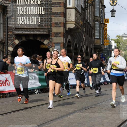 13.09.2026 - 21. swb-Marathon Bremen Strokosch-Dieckow http://msf.ph/oto/10372265 13.09.2026 11:01:39 Ziel 10560, 10647, 10648, 10678, 10892, 11260, 11306, 11459, 11467, 11681, 11682, 11751, 11788, 11796, 11813, 11816, 11969, 11970, 12047, 12062, 12245, 12283, 12390, 12391, 10332, 10409, 10444, 11075, 11115, 11150, 11369, 11412, 11413, 11479, 11486, 11668, 11747, 11859, 11985, 11986, 12379, 12412, 12466 meine-sportfotos.de