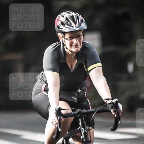13.09.2026 - Stadtparktriathlon H.Heesch http://msf.ph/oto/10372291 13.09.2026 10:51:58 Radfahren 456, 491, 510, 527, 544, 777 meine-sportfotos.de