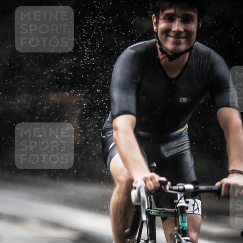 13.09.2026 - Stadtparktriathlon H.Heesch http://msf.ph/oto/10372293 13.09.2026 12:07:50 Radfahren 870, 878, 960, 1017, 1021, 1040 meine-sportfotos.de