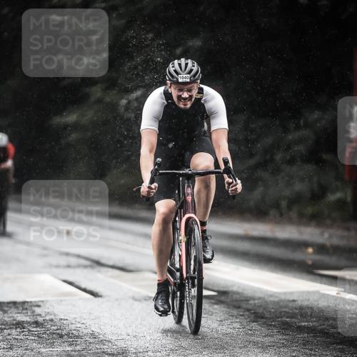 13.09.2026 - Stadtparktriathlon H.Heesch http://msf.ph/oto/10372298 13.09.2026 12:07:52 Radfahren 866, 870, 878, 985, 1017, 1021, 1022, 1040 meine-sportfotos.de