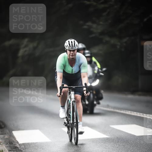 13.09.2026 - Stadtparktriathlon H.Heesch http://msf.ph/oto/10372299 13.09.2026 10:22:03 Radfahren 234, 371, 449 meine-sportfotos.de