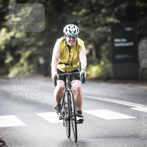 13.09.2026 - Stadtparktriathlon H.Heesch http://msf.ph/oto/10372302 13.09.2026 10:52:02 Radfahren 456, 482, 527, 544, 777 meine-sportfotos.de