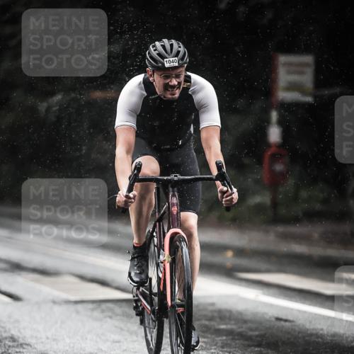13.09.2026 - Stadtparktriathlon H.Heesch http://msf.ph/oto/10372315 13.09.2026 12:07:52 Radfahren 866, 870, 878, 985, 1017, 1021, 1022, 1040 meine-sportfotos.de