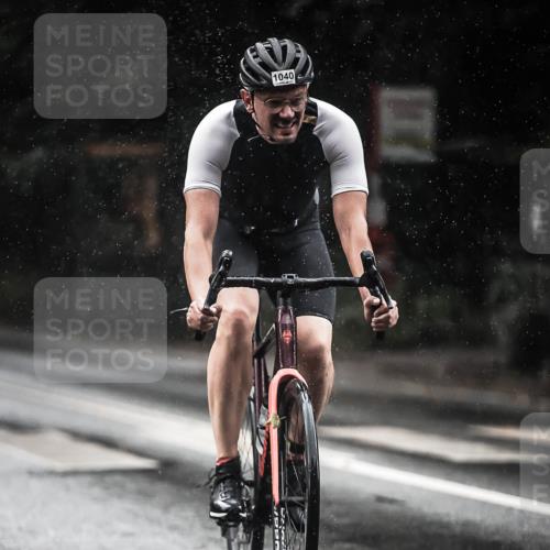 13.09.2026 - Stadtparktriathlon H.Heesch http://msf.ph/oto/10372326 13.09.2026 12:07:53 Radfahren 866, 870, 878, 985, 1017, 1021, 1022, 1040 meine-sportfotos.de