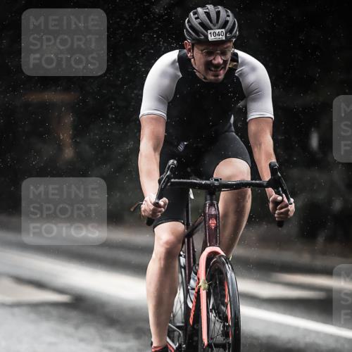 13.09.2026 - Stadtparktriathlon H.Heesch http://msf.ph/oto/10372329 13.09.2026 12:07:53 Radfahren 866, 870, 878, 985, 1017, 1021, 1022, 1040 meine-sportfotos.de